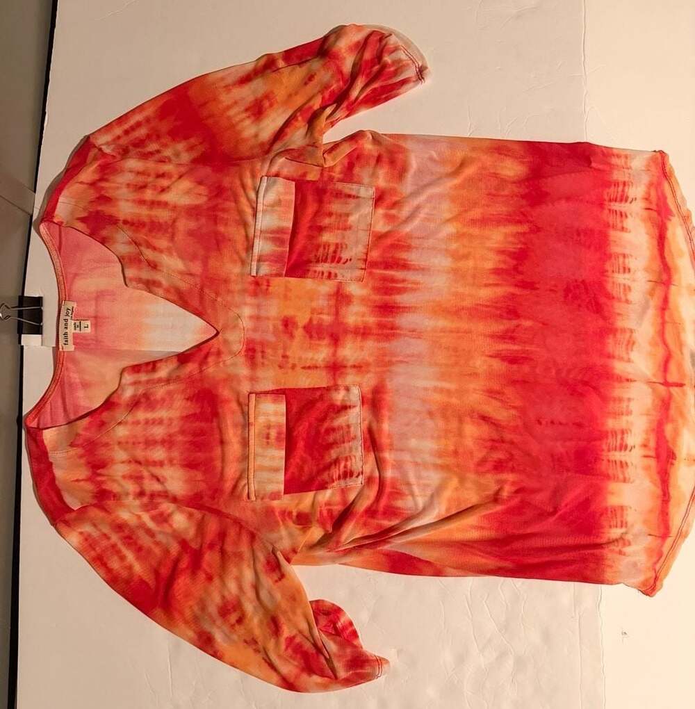faith and joy Los Angeles Orange and Red Tie Dye V-Neck Long Sleeve Pocket Top L